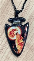 New arrowhead necklace with wolf howling at