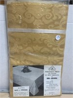 Tablecloth 60 X 88 In Package