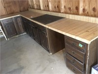 shop cabinet 147x25.5x36