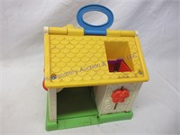 FISHER PRICE HOUSE