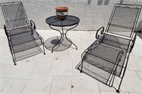 J - 2 PATIO LOUNGERS & SMALL TABLE (Y4)
