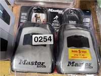 MASTER LOCKS RETAIL $60