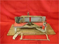 Miter box & (2)saws