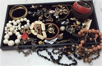 VINTAGE COSTUME JEWELRYNGROUP