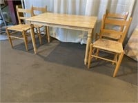 Softwood Table & (4) Rush Seat Chairs