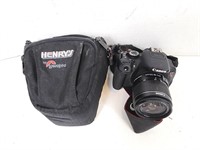 GUC Canon EOS Rebel T4i Camera w/Bag