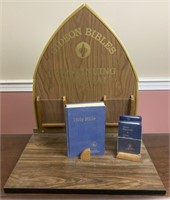 Gideon Bible stand and 3 Bibles