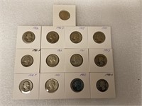 Assorted silver quarters