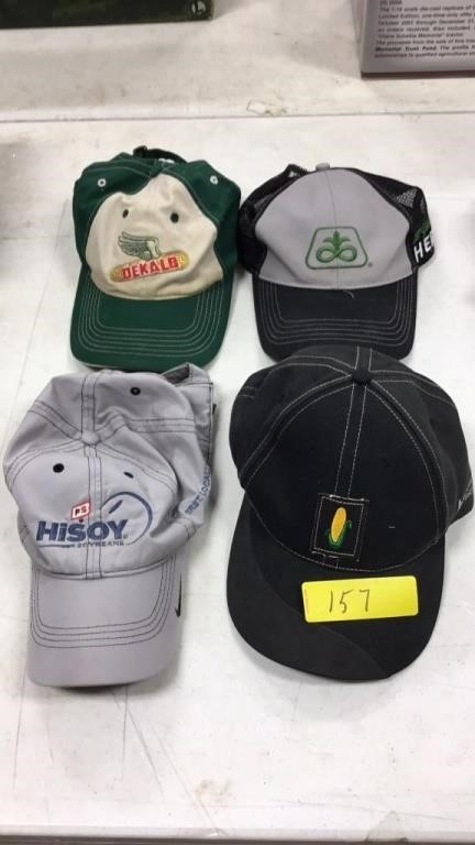 Lot of 4 hats