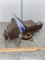 Swivel vise 4in