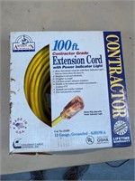 NEW- 100ft 12 ga extension cord