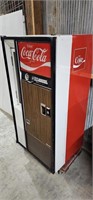 Vendo Vintage Coca-Cola Vending Machine