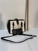 Guess purse & wallet in bag- purse in excellent