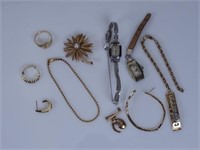 GROUPING OF 14K GOLD JEWELRY