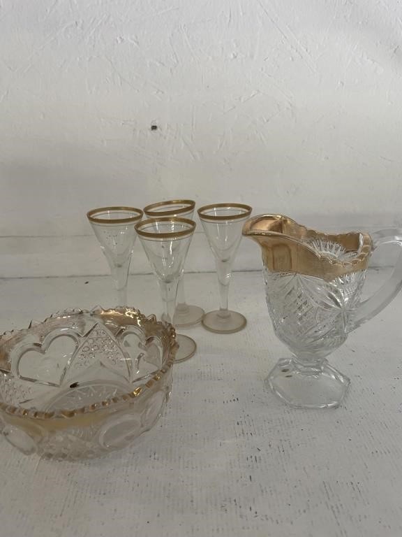 6pc Vintage Glass w/ Gold Trim