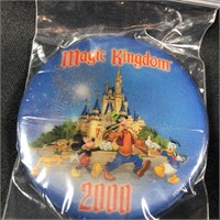 Disney Button Badge: Magic Kingdom 2000 Hologram