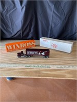 Winross Hershey’s diecast truck, with box