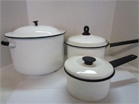 Enamel pots w/lid - does have some dings