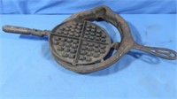 Antique Griswold Erie, PA Cast Iron Waffle Maker