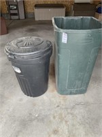 (2) Trashcans; 32 Gal Semco, Rubbermaid