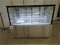 NEW 5' GLASS FLAT FRONT REFRIGERATED DISPLAY CASE