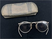 Antique Wire Rim Eye Glasses in Metal Case