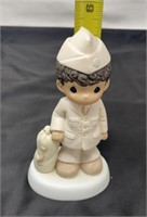 Precious Moments Figurine Bless those that serve