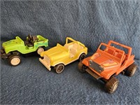 THREE PLASTIC JEEP TOY CARS GREEN YELLOW AND