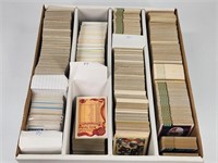 LARGE LOT OF 1980S & 1990S FOOTBALL CARDS