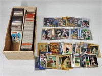 VINTAGE & MOSTLY MODERN SPORTS CARDS