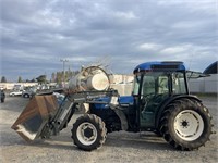 New Holland TN95FA Tractor w/ Loader