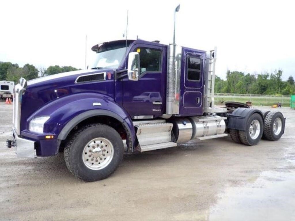 2023 Kenworth T880 T/A Hiway Tractor - Sleeper - 1