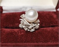 14K White Gold Large Pearl w Diamonds Ring