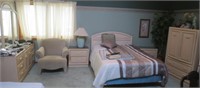 5 pc queen size bedroom set plus a chair