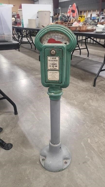 PARKING METER 9" X 10" X 33"