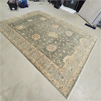 Gorgeous Oriental Thick Well Made Wool Area Rug
