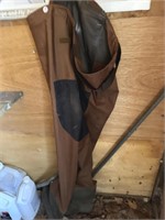 HIP WADERS - SIZE 9