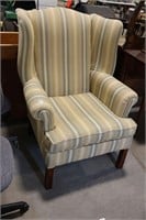 WINGBACK ARM CHAIR