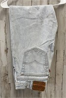 Vintage Men’s Levi 550 Jeans Size 33W 30L