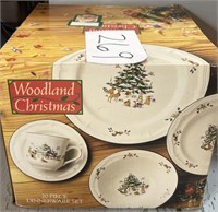 Woodland Christmas 20 pc dinner ware set