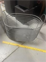 WIRE BASKET