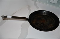 Blue Steel Professional Saute Pan ~ Medium