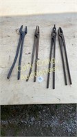 Blacksmith Iron Grabbers