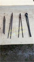 Blacksmith Iron Grabbers