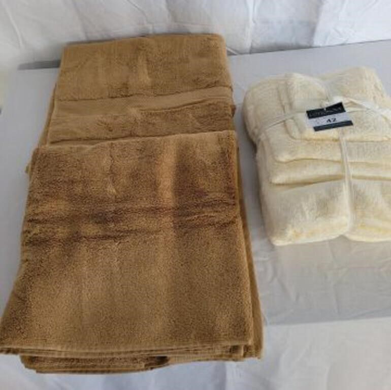 POTTERY BARN ABD HOTEL TOWELS