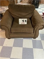 Oversized Lazy boy Chair