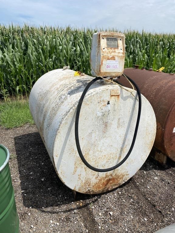 500 Gallon Tank with Pump