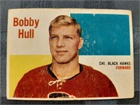 1960-61 Topps NHL Bobby Hull Card #58