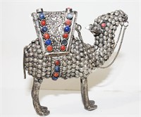 Silver table camel
