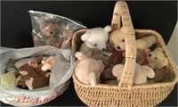 BASKET WITH SMALL TEDDY BEARS